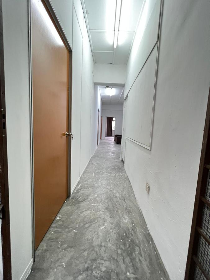 Jiaxin Dormitory - Puteri Wangsa 家馨旅舍 Ulu Tiram Esterno foto
