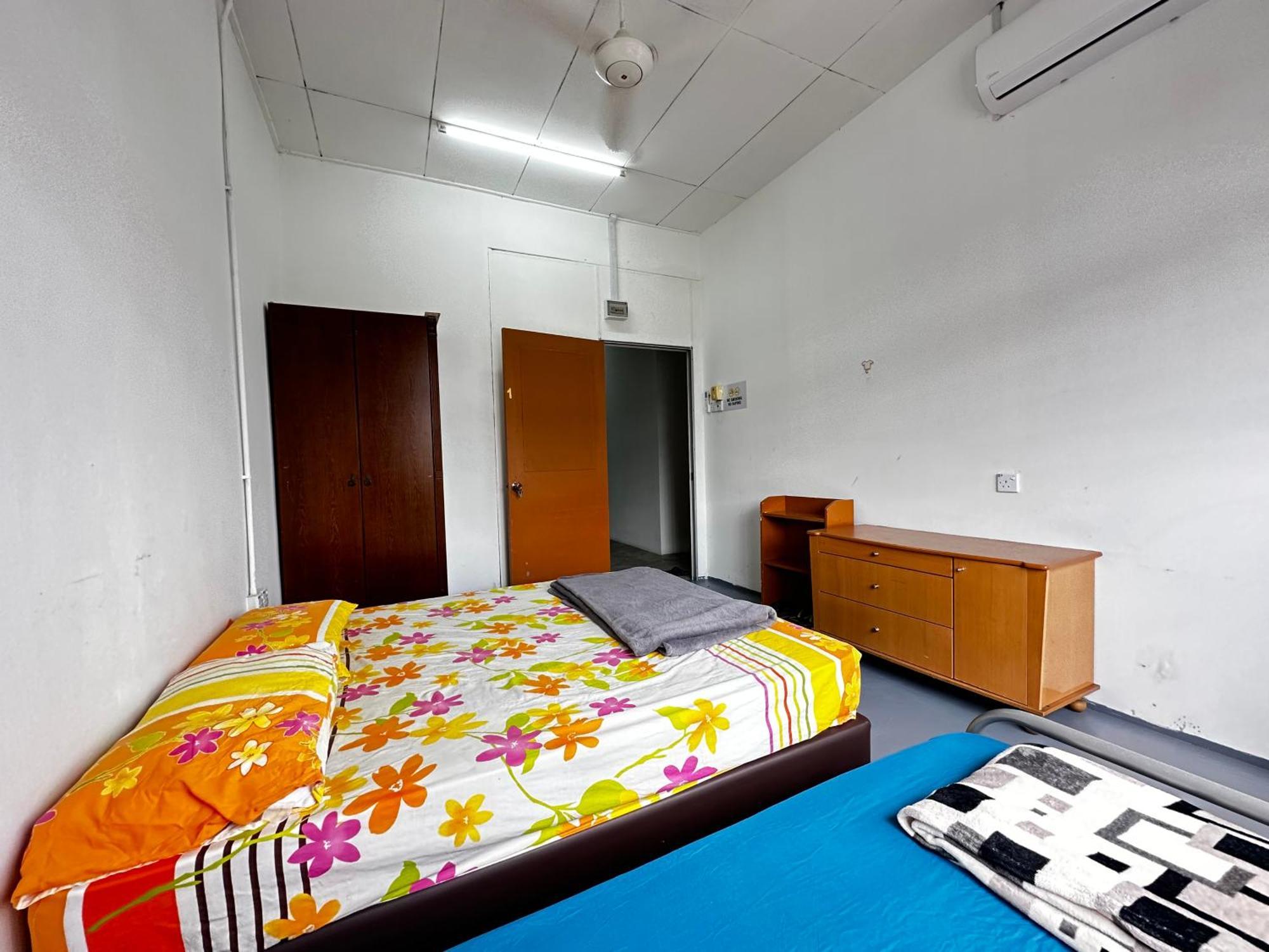 Jiaxin Dormitory - Puteri Wangsa 家馨旅舍 Ulu Tiram Esterno foto