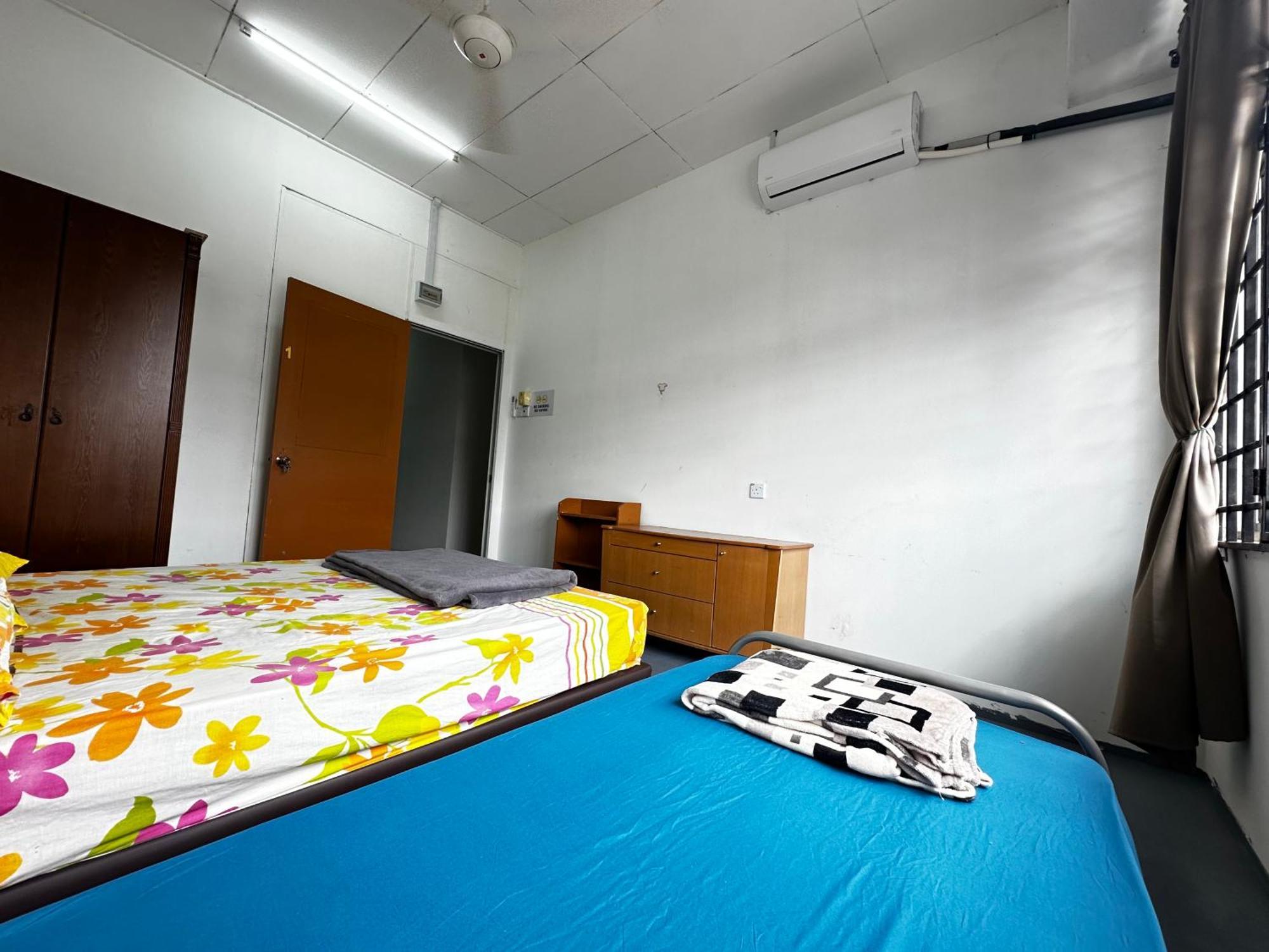 Jiaxin Dormitory - Puteri Wangsa 家馨旅舍 Ulu Tiram Esterno foto