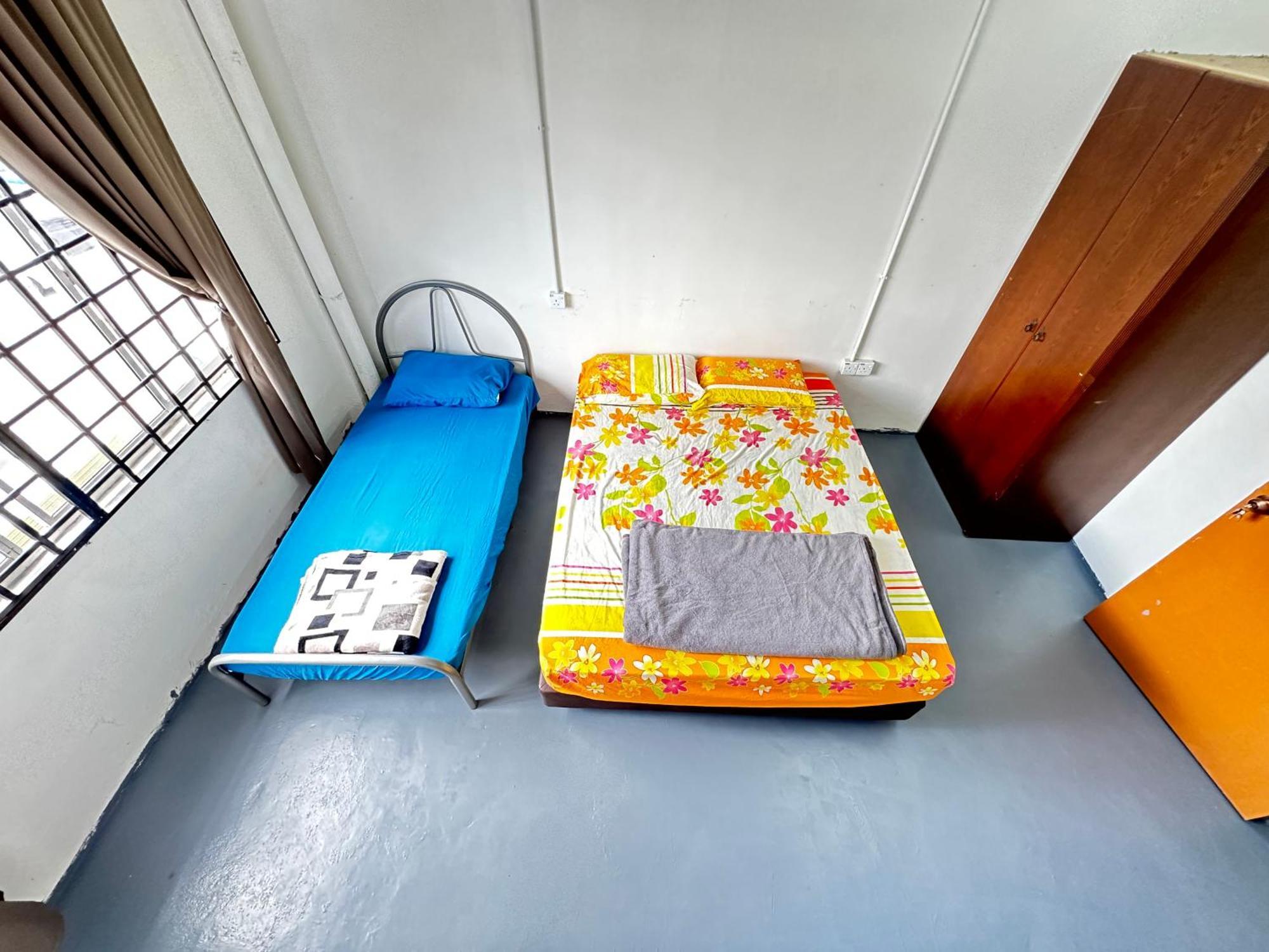 Jiaxin Dormitory - Puteri Wangsa 家馨旅舍 Ulu Tiram Esterno foto