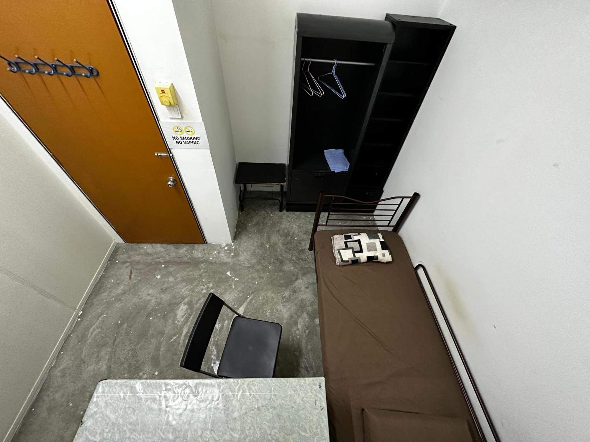 Jiaxin Dormitory - Puteri Wangsa 家馨旅舍 Ulu Tiram Esterno foto