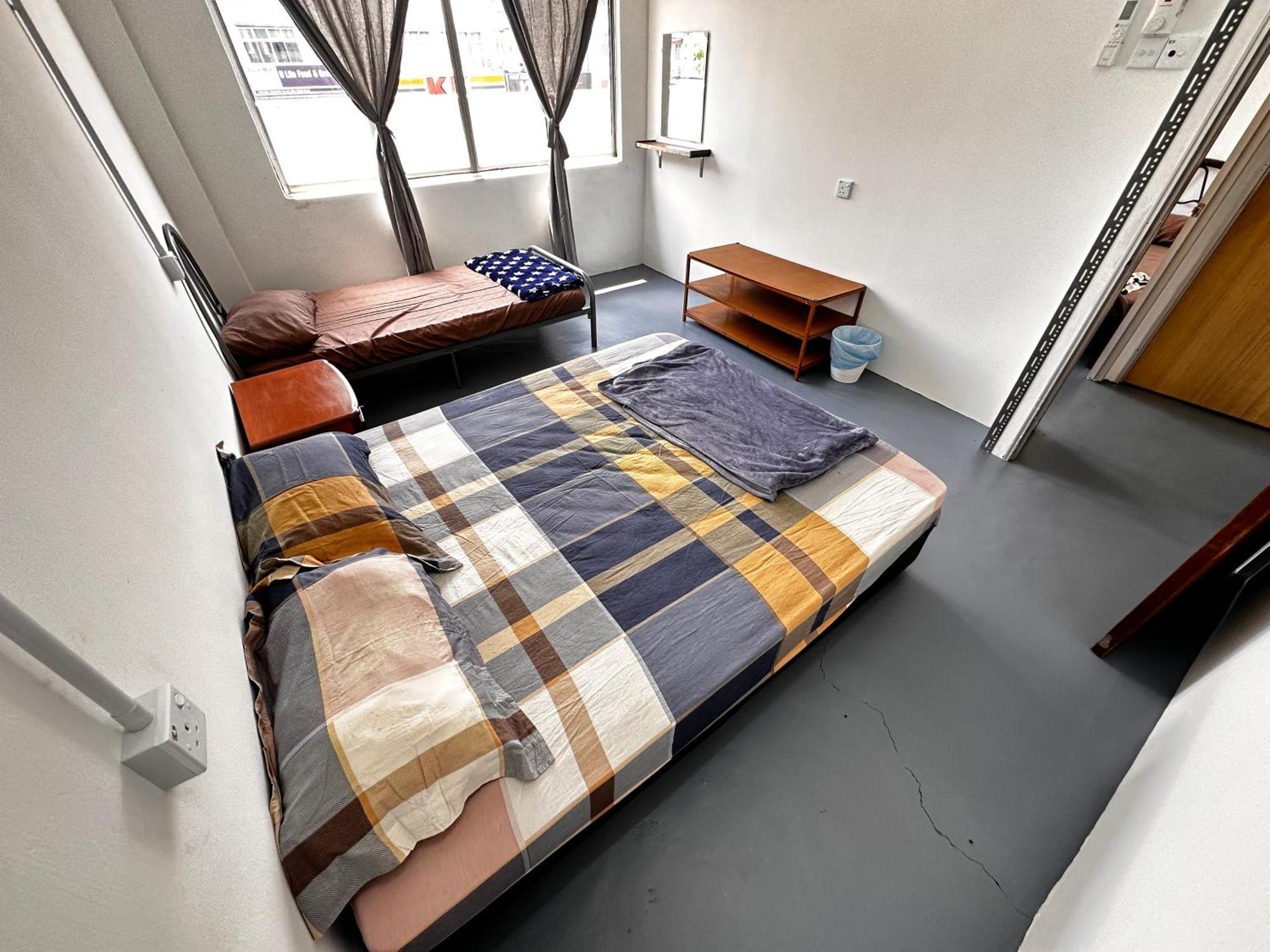 Jiaxin Dormitory - Puteri Wangsa 家馨旅舍 Ulu Tiram Esterno foto