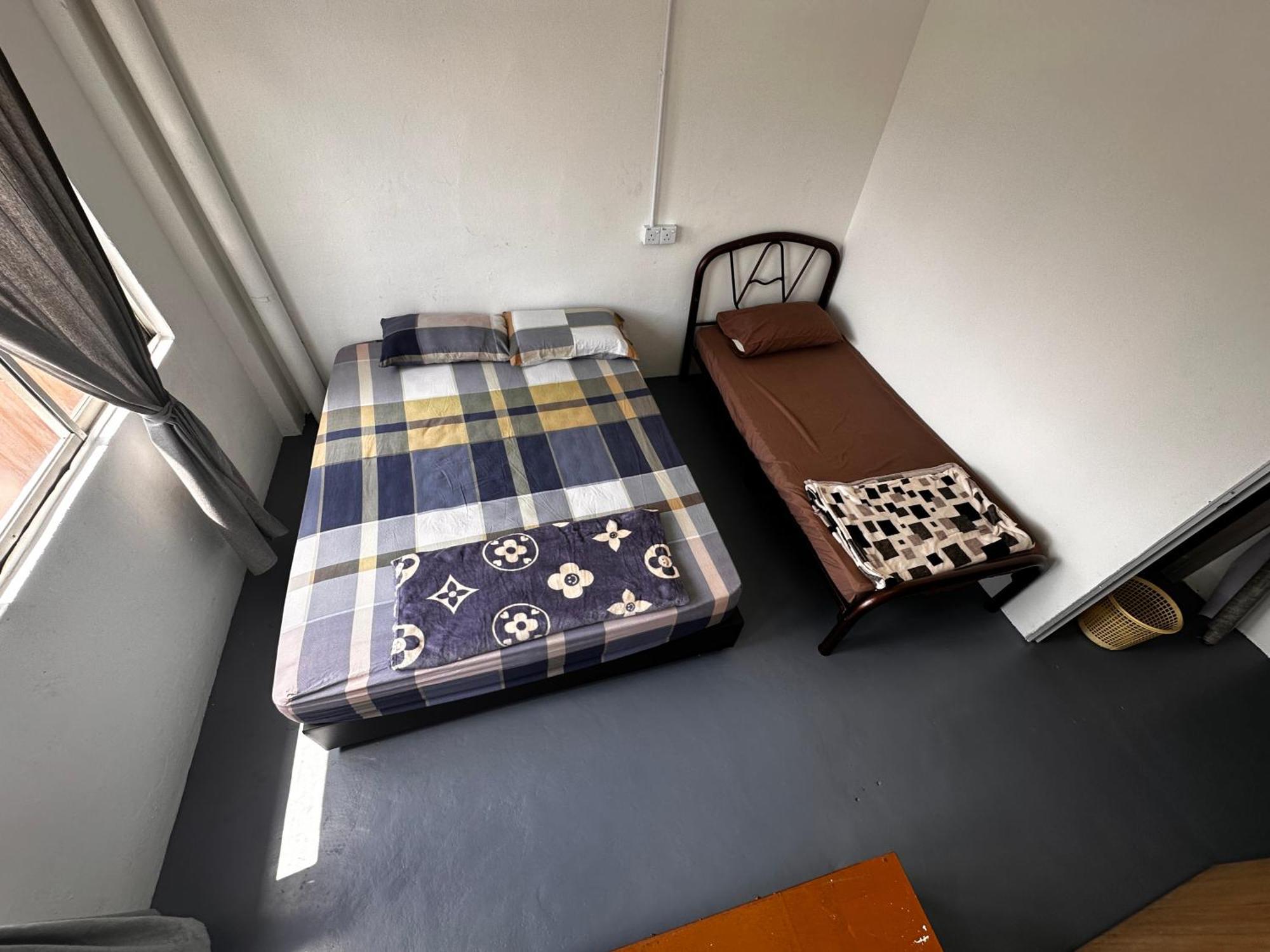 Jiaxin Dormitory - Puteri Wangsa 家馨旅舍 Ulu Tiram Esterno foto