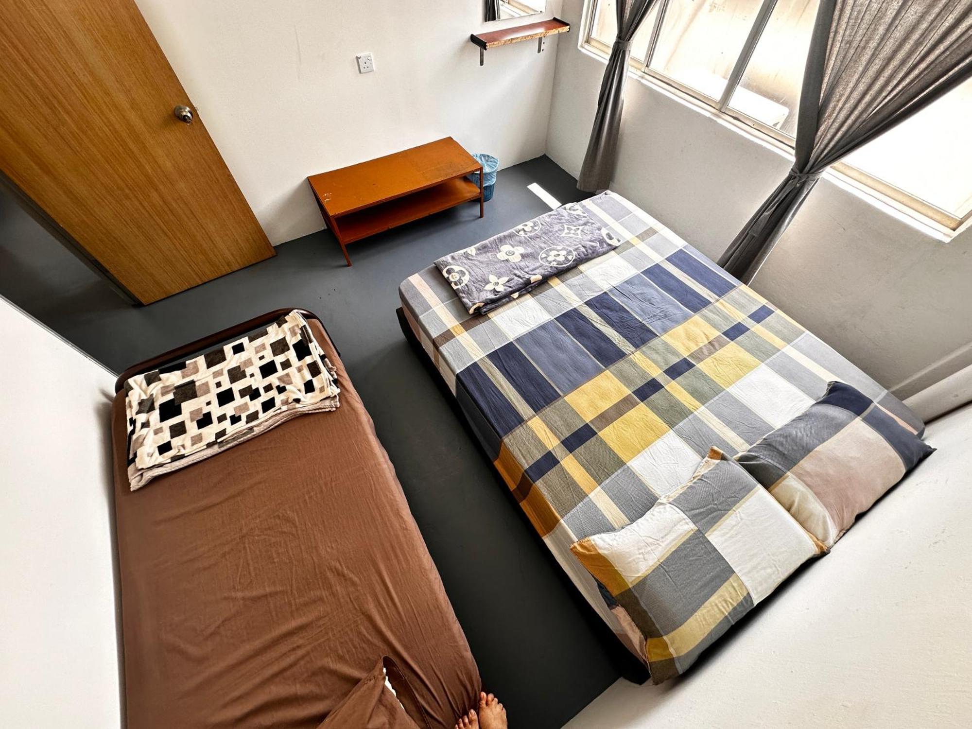 Jiaxin Dormitory - Puteri Wangsa 家馨旅舍 Ulu Tiram Esterno foto