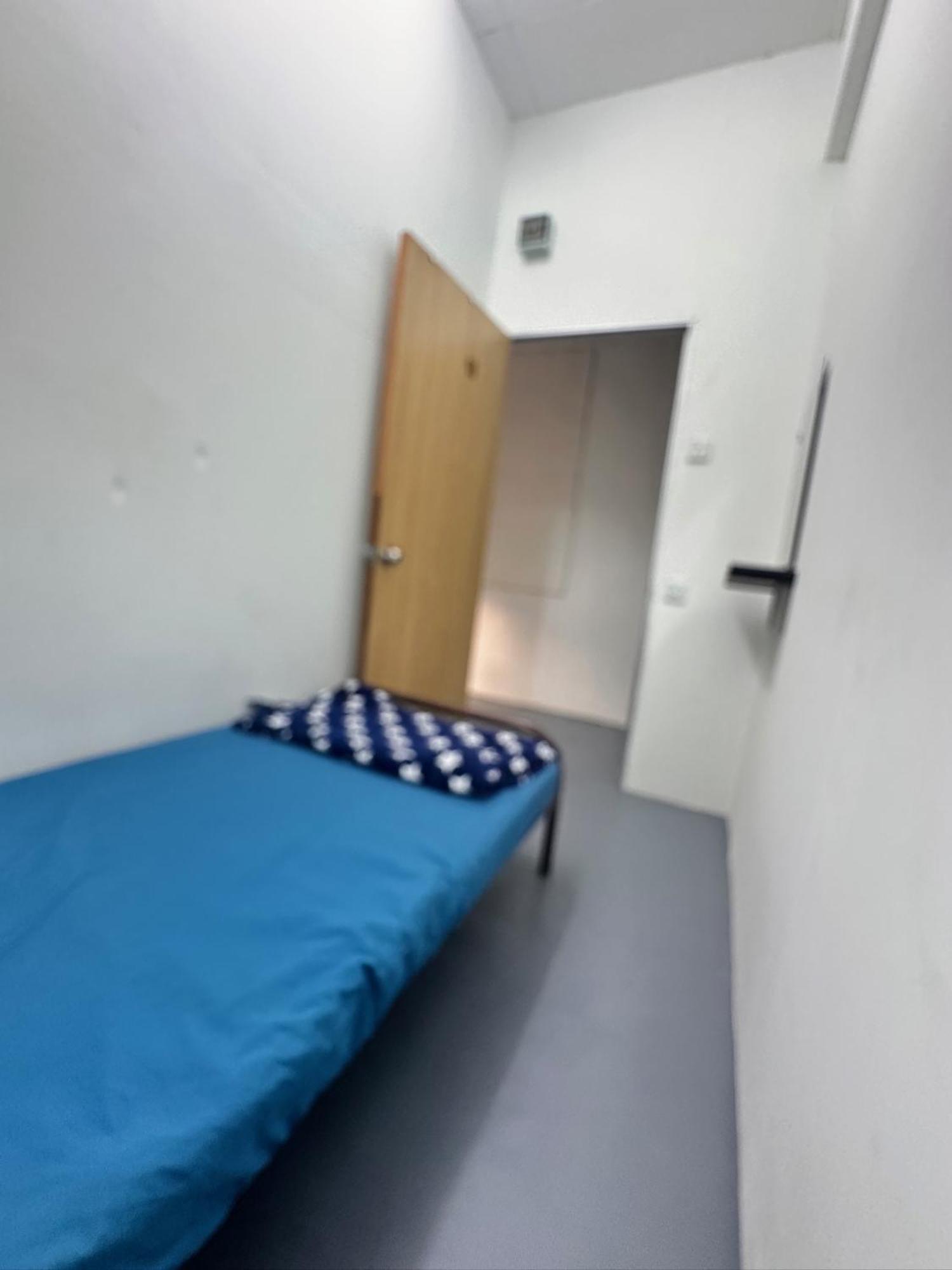 Jiaxin Dormitory - Puteri Wangsa 家馨旅舍 Ulu Tiram Esterno foto