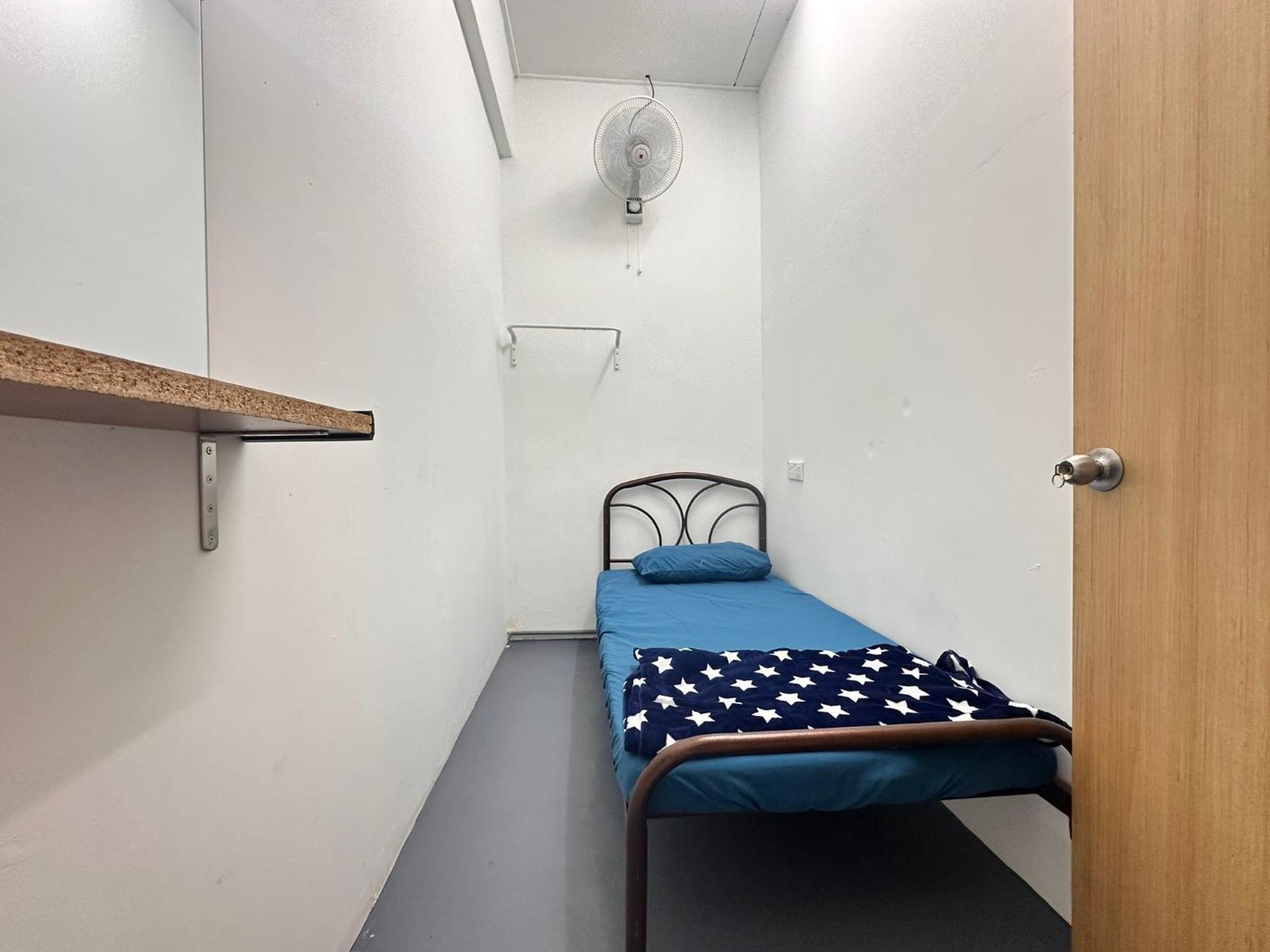 Jiaxin Dormitory - Puteri Wangsa 家馨旅舍 Ulu Tiram Esterno foto